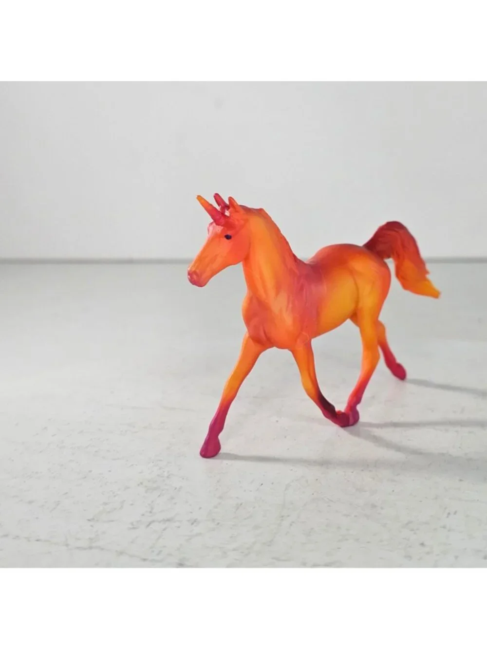 Breyer Stablemate Unicorn Swirl Dreamcicle Orange Trotting Mare #6912